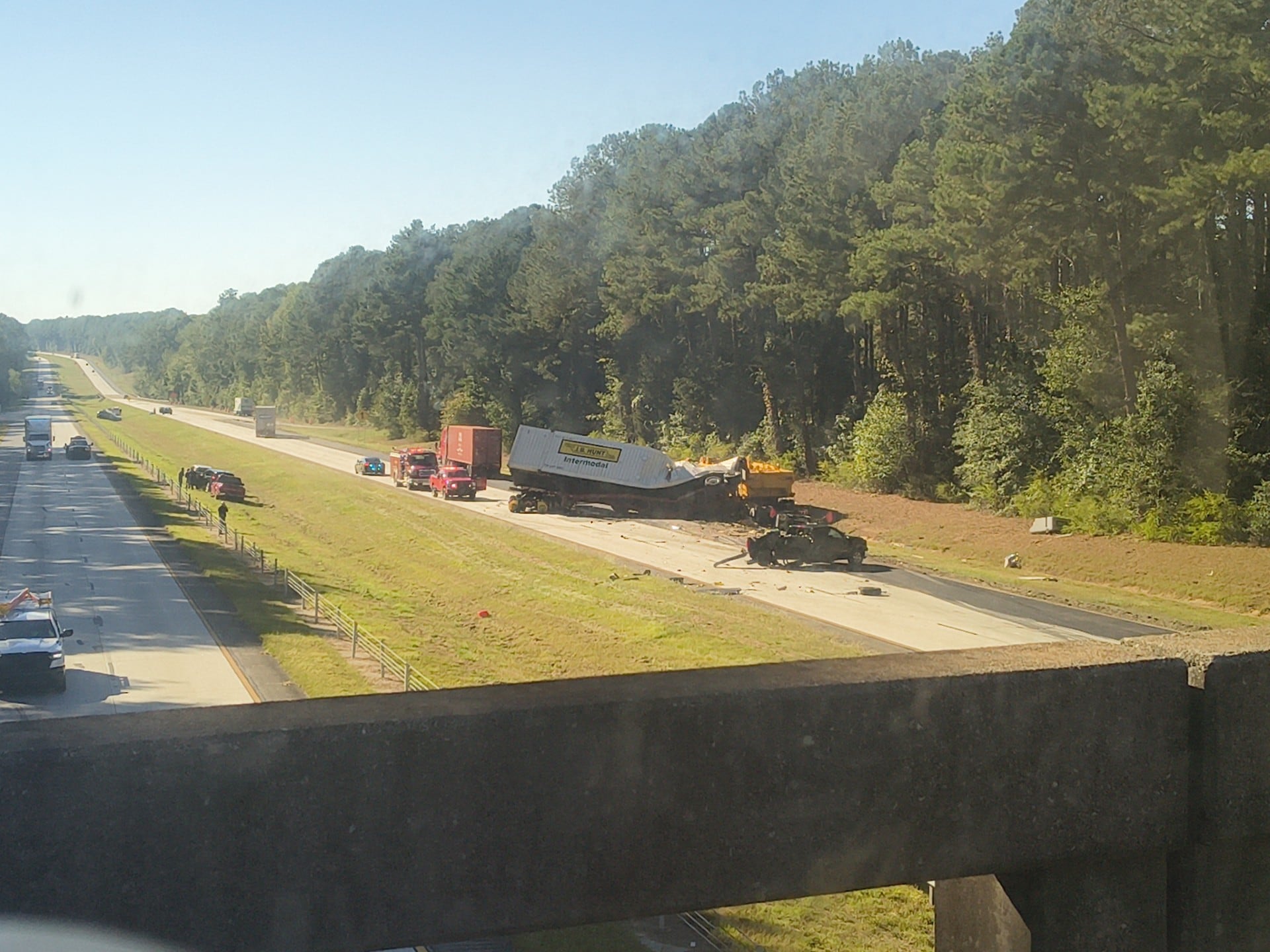 Multi-Vehicle Crash Closes I-20 Westbound in Georgia