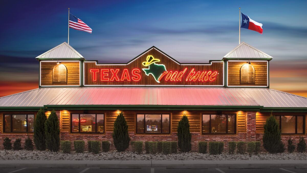 The new Texas Roadhouse location in Prattville is now hiring!