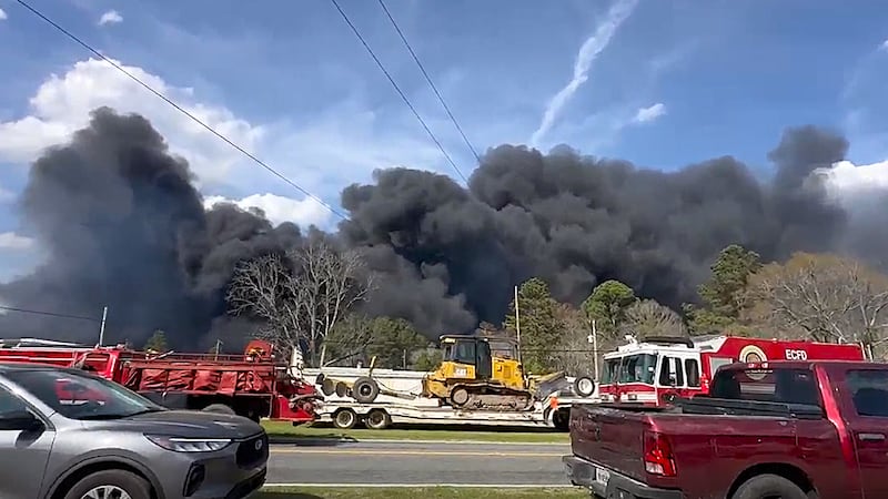 Fire spreads to vehicles at Emanuel County salvage yard