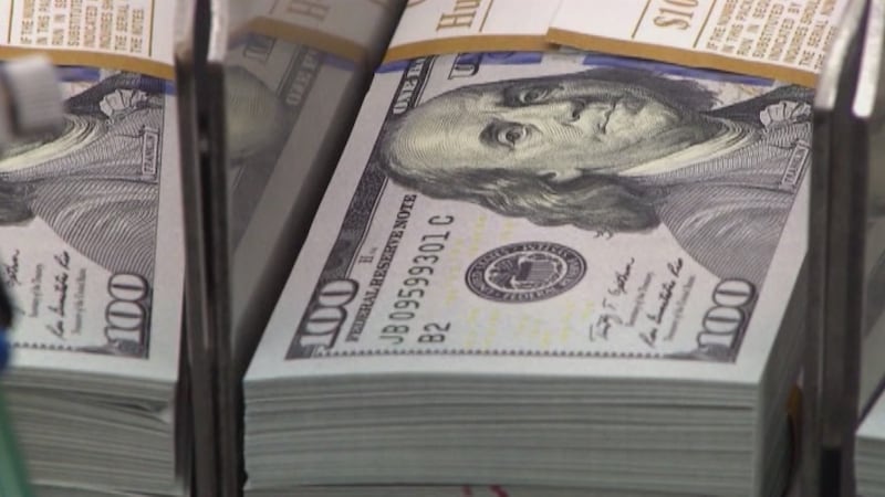 Stack of $100s