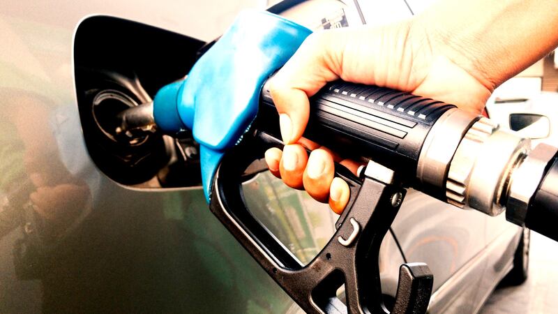 Georgia and South Carolina gas prices have shown a slight decrease in the past week.