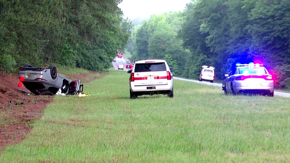 1 dead, 1 injured in separate S.C. crashes just hours apart