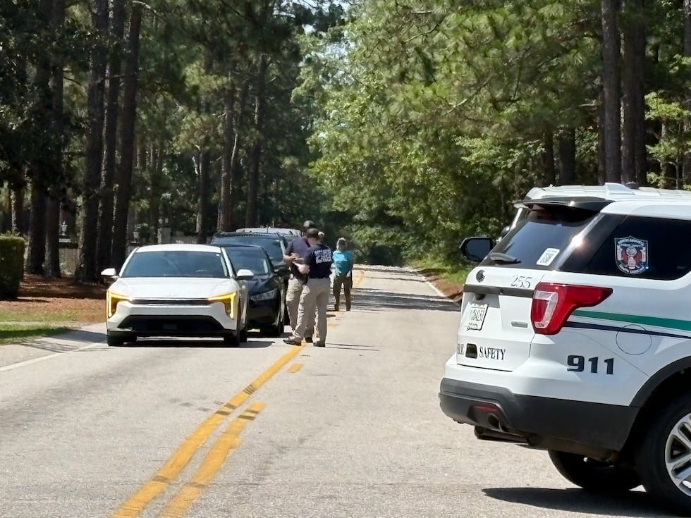 Deputies ask drivers questions as they continue to search for Javeayah Kemauni Harris,