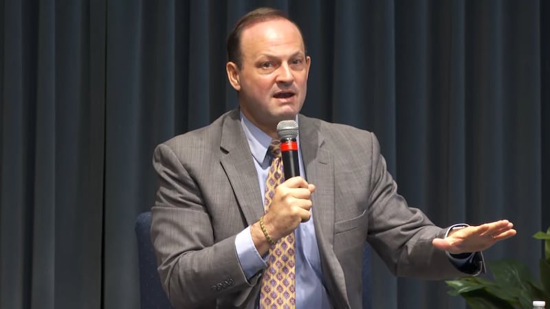 In a dramatic reversal, South Carolina Attorney General Alan Wilson is now saying he s...