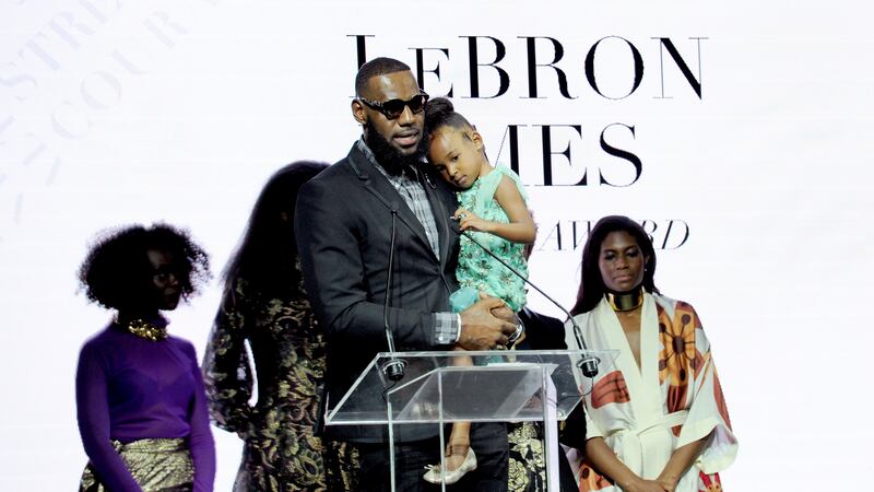LeBron won't wear social justice message on Lakers jersey LeBron won't wear social justice message on Lakers jersey