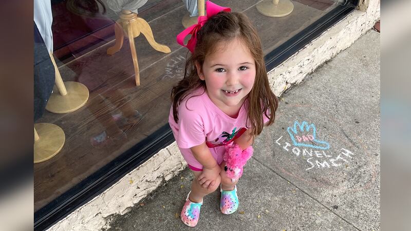 The business will donate $5 to Children’s Place for every name written on the sidewalk.