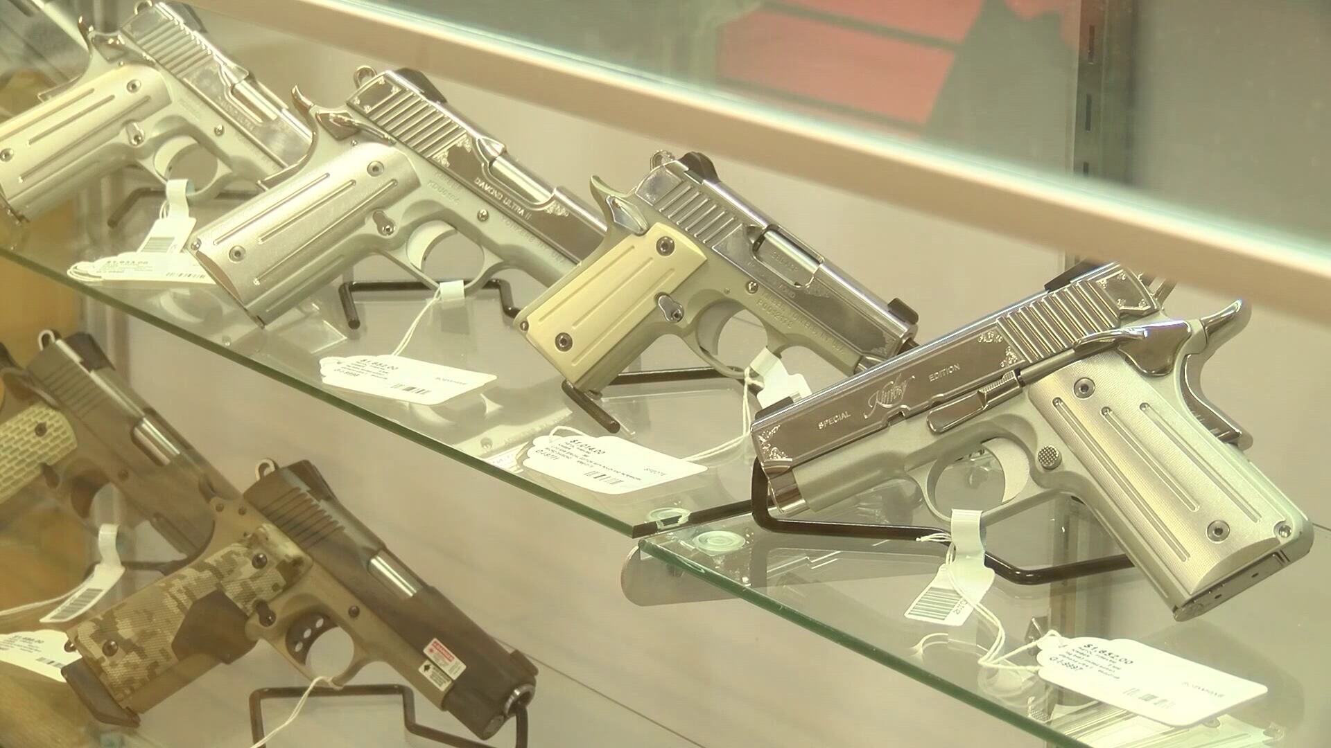 Gun display case