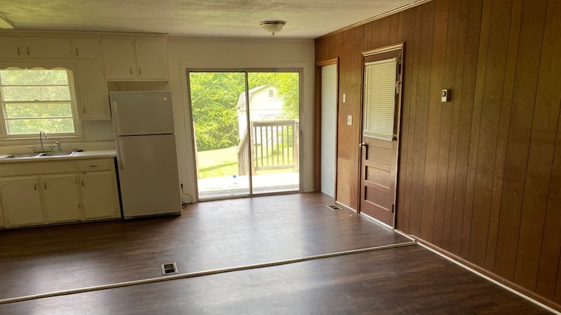 Melissa Swanson said that she hired Landmark two months ago to move her belongings and those...