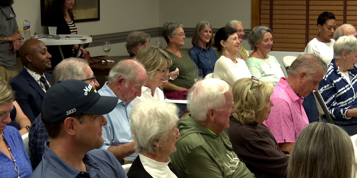 Augusta neighborhood meeting focuses on community, crime prevention Augusta neighborhood meeting focuses on community, crime prevention
