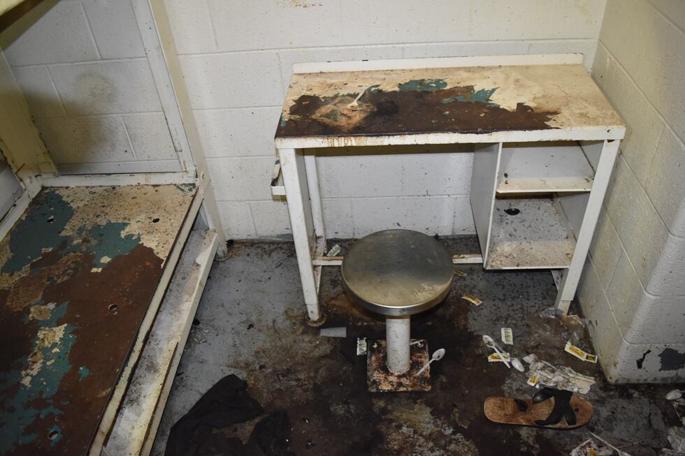Thompson's cell at the Fulton County Jail